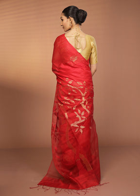 Red Handloom Matka Pure Silk Saree With Blouse Piece
