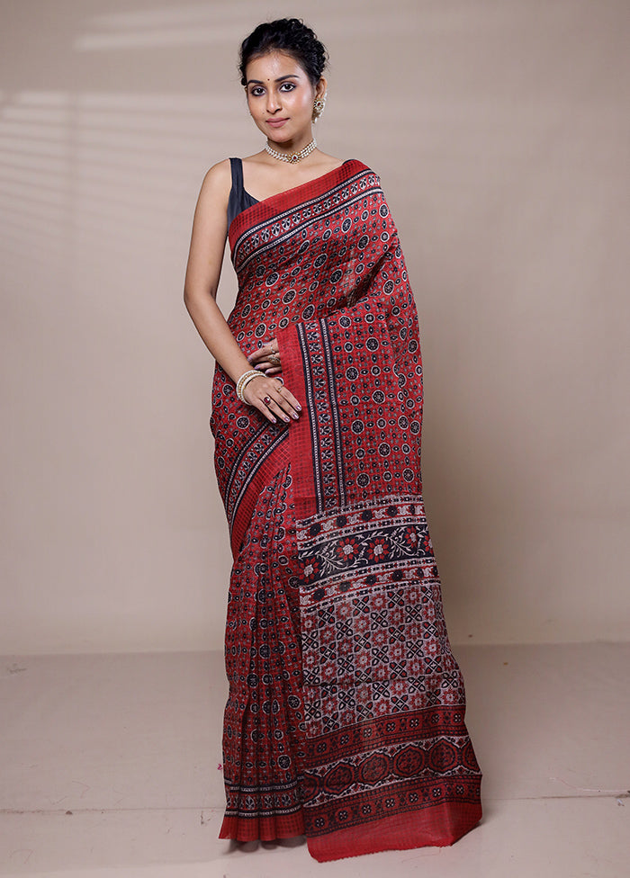 Red Printed Silk Saree Without Blouse Piece