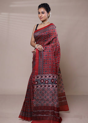 Red Printed Silk Saree Without Blouse Piece