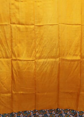 Red Printed Pure Silk Saree Without Blouse Piece