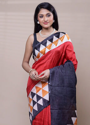 Red Printed Silk Saree Without Blouse Piece