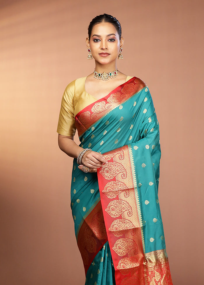 Green Kanjivaram Silk Saree With Blouse Piece
