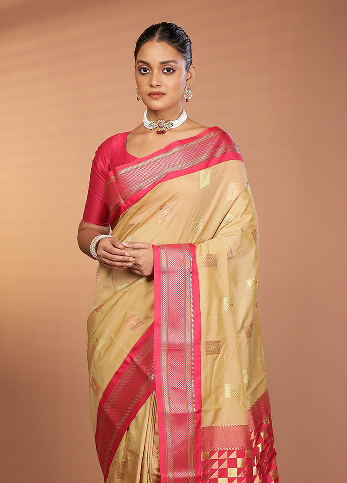 Cream Kanjivaram Silk Saree With Blouse Piece