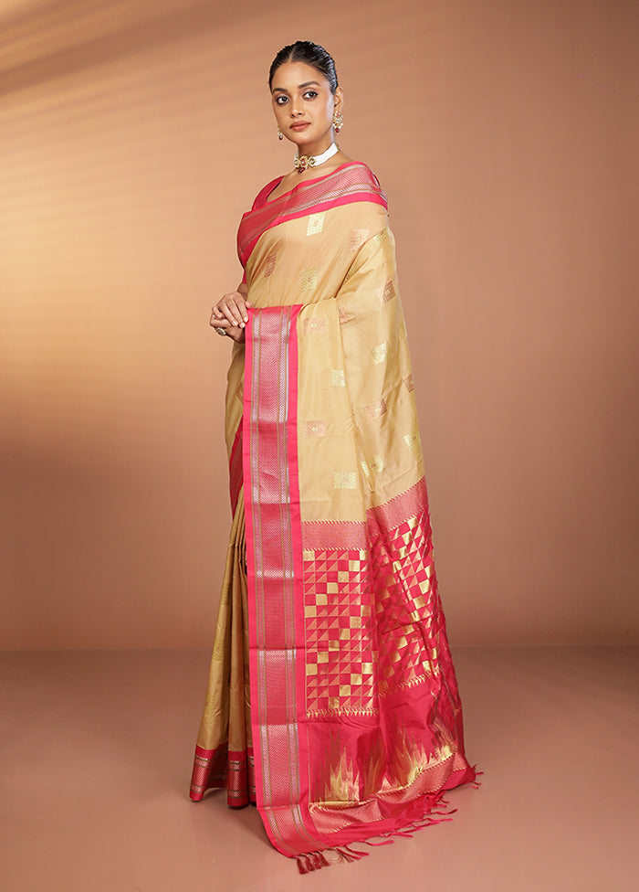 Cream Kanjivaram Silk Saree With Blouse Piece