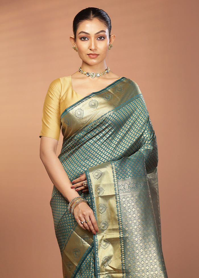 Green Kanjivaram Silk Saree With Blouse Piece