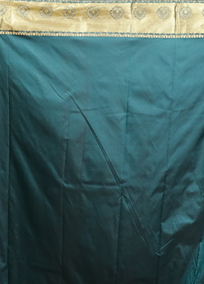 Green Kanjivaram Silk Saree With Blouse Piece