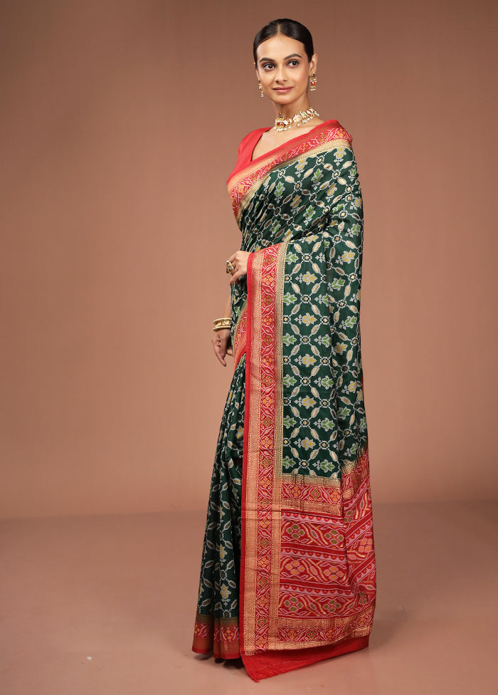 Green Dupion Silk Saree With Blouse Piece