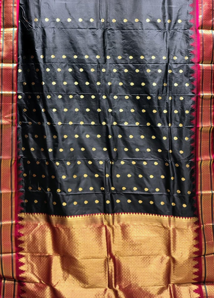 Black Handloom Kanchipuram Pure Silk Saree With Blouse Piece
