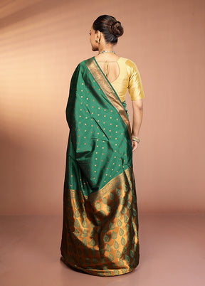 Multicolor Kanjivaram Silk Saree With Blouse Piece