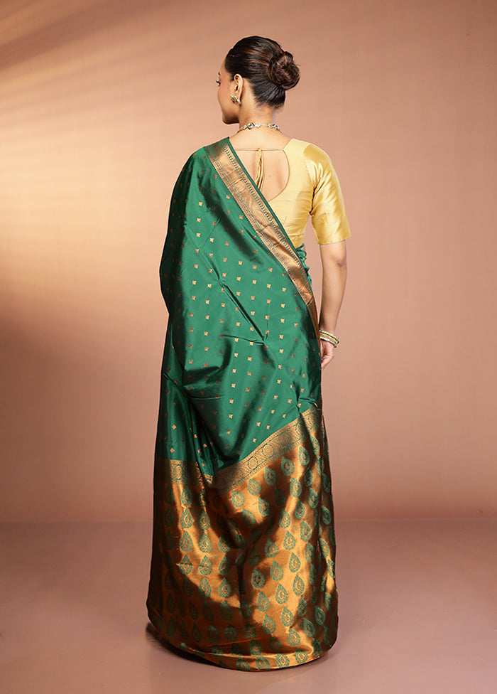 Multicolor Kanjivaram Silk Saree With Blouse Piece