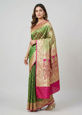Green Handloom Banarasi Pure Silk Saree With Blouse Piece