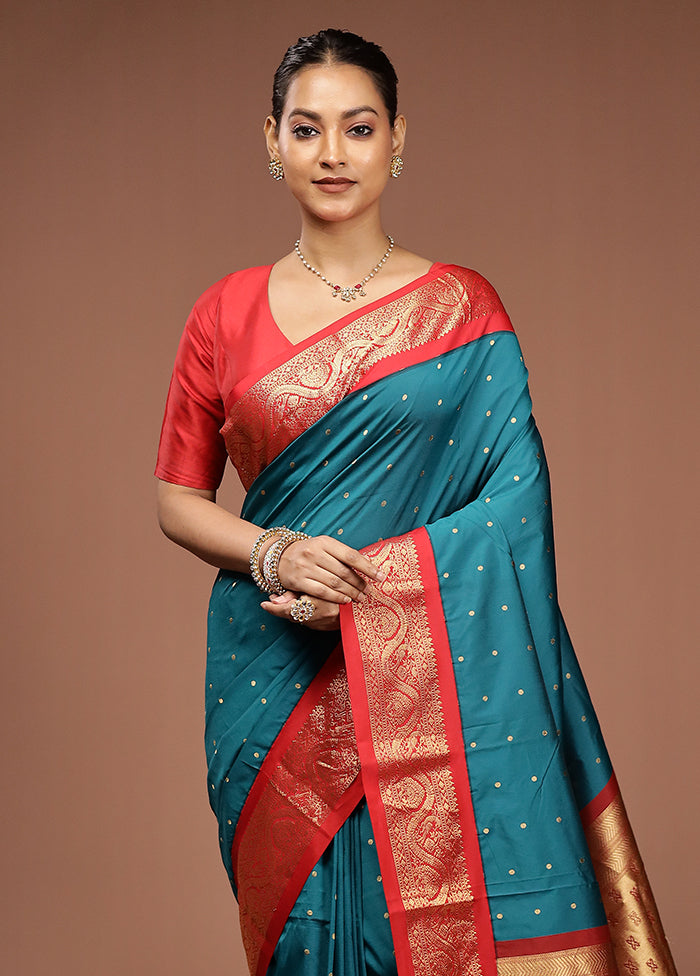 Green Kanjivaram Silk Saree With Blouse Piece
