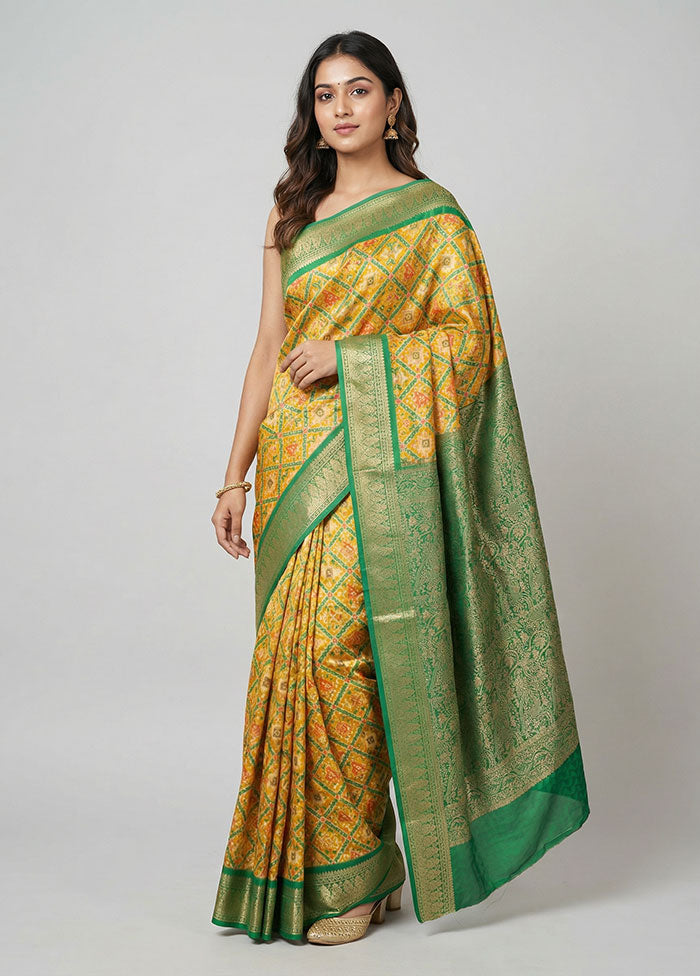 Yellow Printed Silk Saree Without Blouse Piece