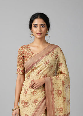 Cream Cotton Saree With Blouse Piece