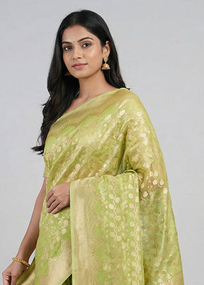 Green Kora Silk Saree With Blouse Piece