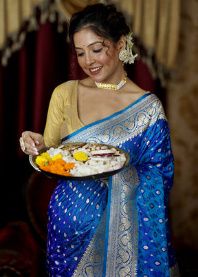Blue Handloom Tanchoi Pure Silk Saree With Blouse Piece