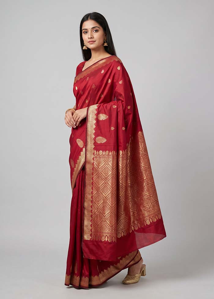 Red Kanjivaram Silk Saree With Blouse Piece