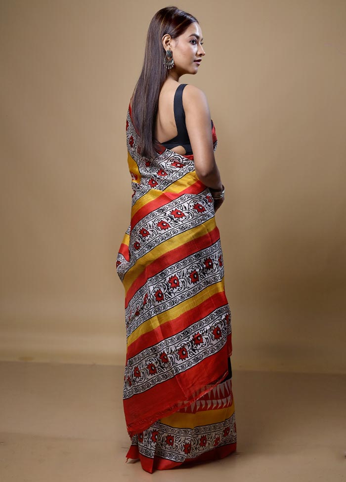 Yellow Printed Silk Saree Without Blouse Piece