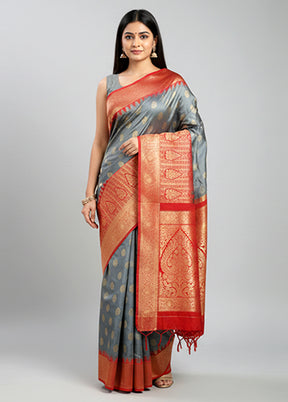 Grey Handloom Kanchipuram Pure Silk Saree With Blouse Piece
