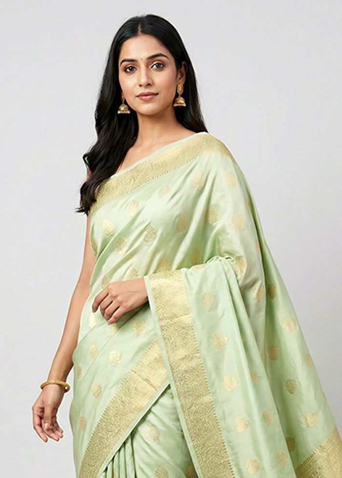 Green Kanjivaram Silk Saree With Blouse Piece