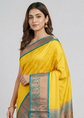 Yellow Kanjivaram Silk Saree With Blouse Piece