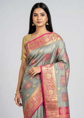 Grey Handloom Kanchipuram Pure Silk Saree With Blouse Piece