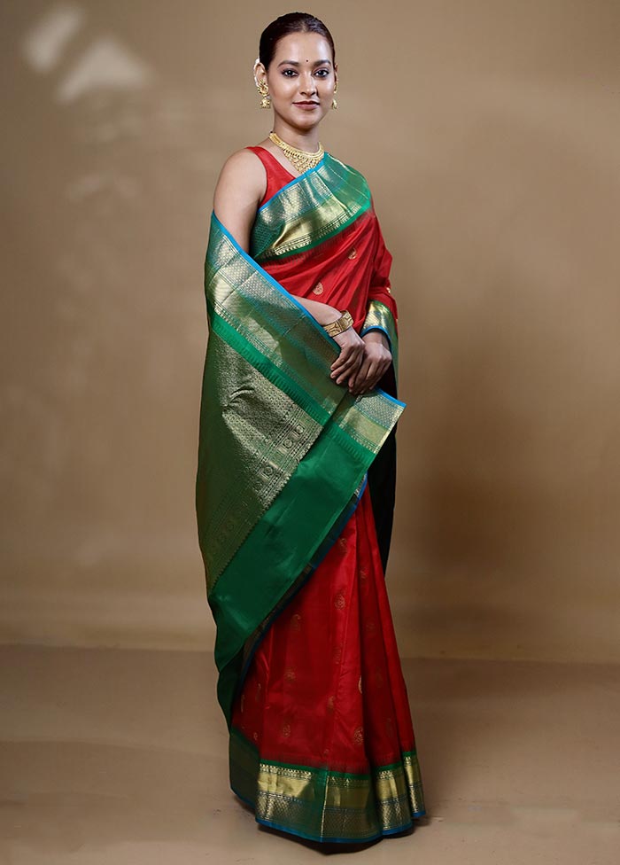 Red Handloom Kanchipuram Pure Silk Saree With Blouse Piece