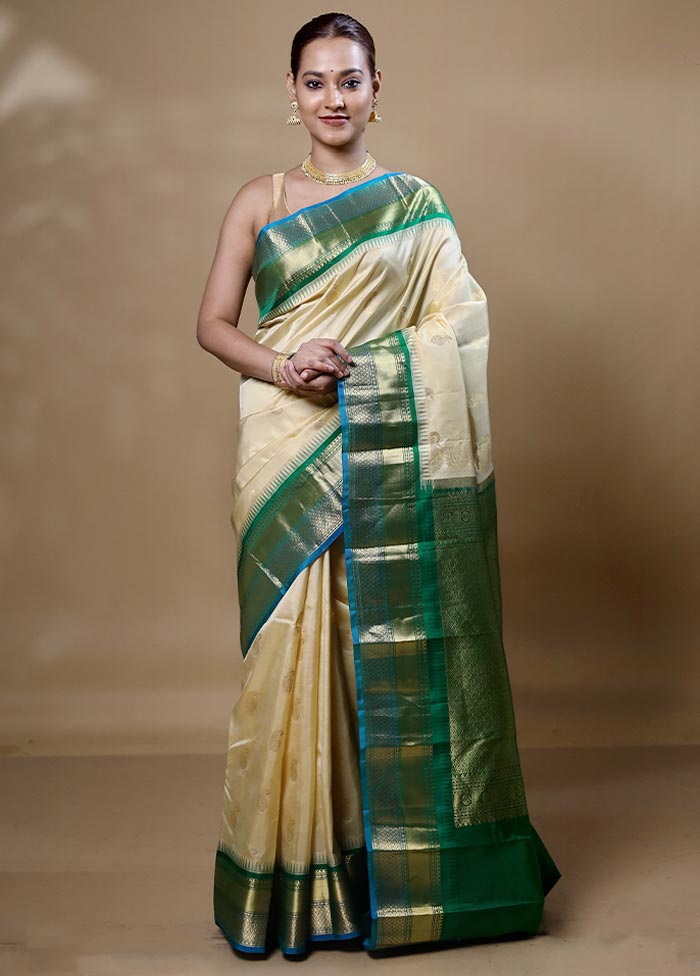 Cream Handloom Kanchipuram Pure Silk Saree With Blouse Piece