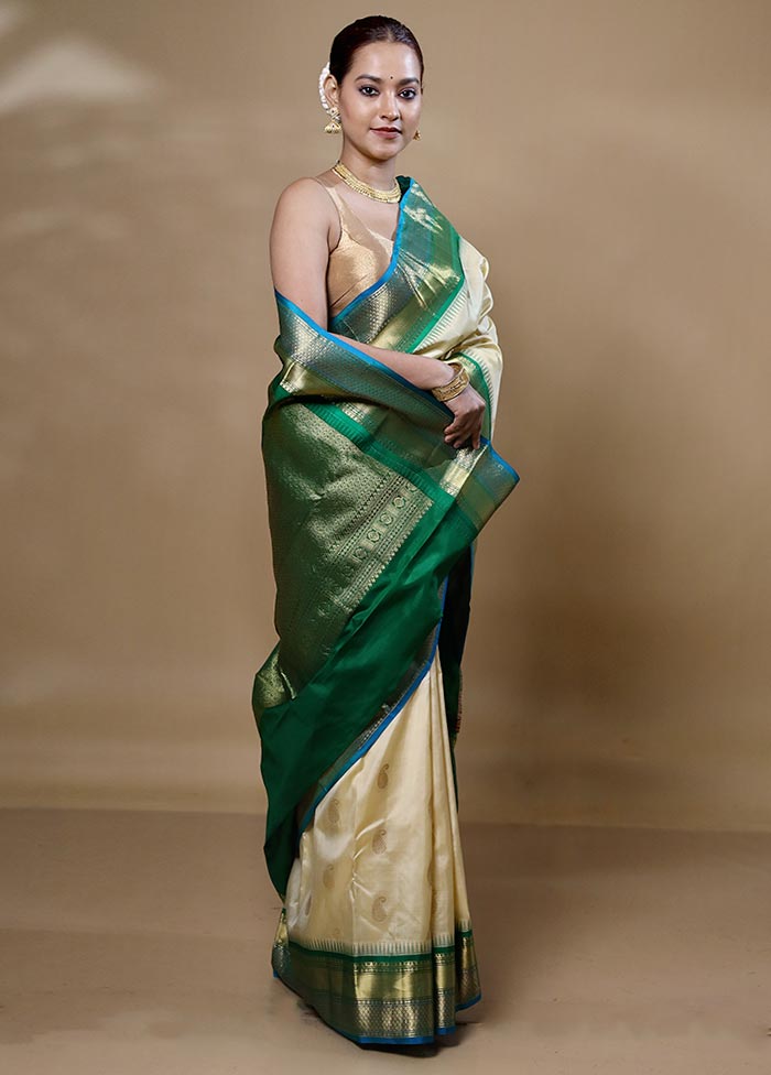 Cream Handloom Kanchipuram Pure Silk Saree With Blouse Piece
