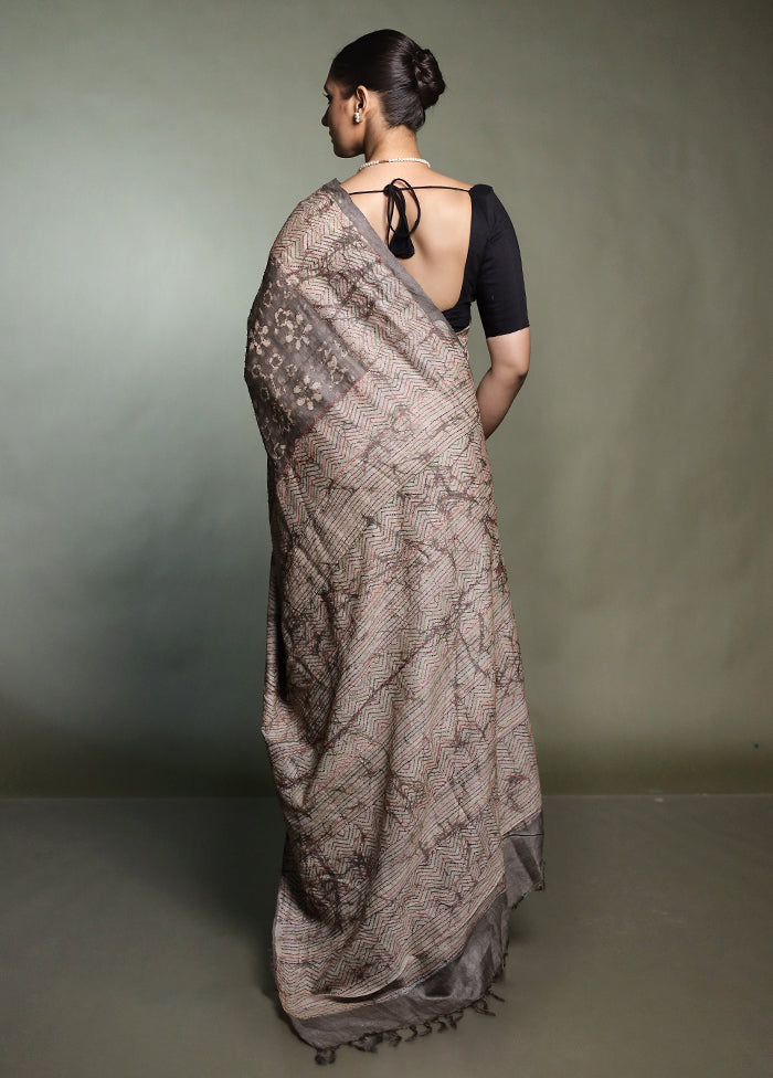 Cream Handloom Tussar Pure Silk Saree With Blouse Piece