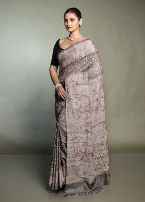 Cream Handloom Tussar Pure Silk Saree With Blouse Piece
