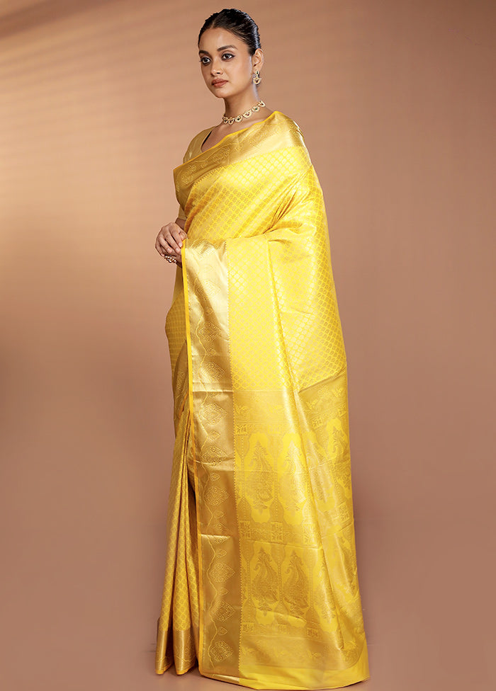 Yellow Kanjivaram Silk Saree With Blouse Piece