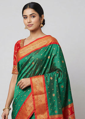 Green Kanjivaram Silk Saree With Blouse Piece