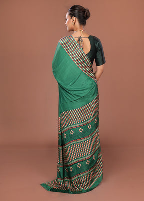 Green Printed Silk Saree Without Blouse Piece