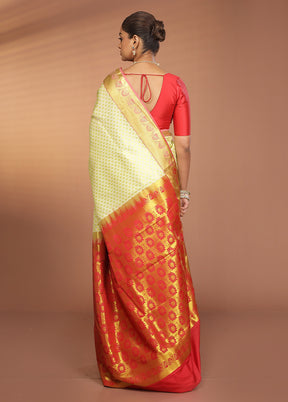 Green Kanjivaram Silk Saree With Blouse Piece