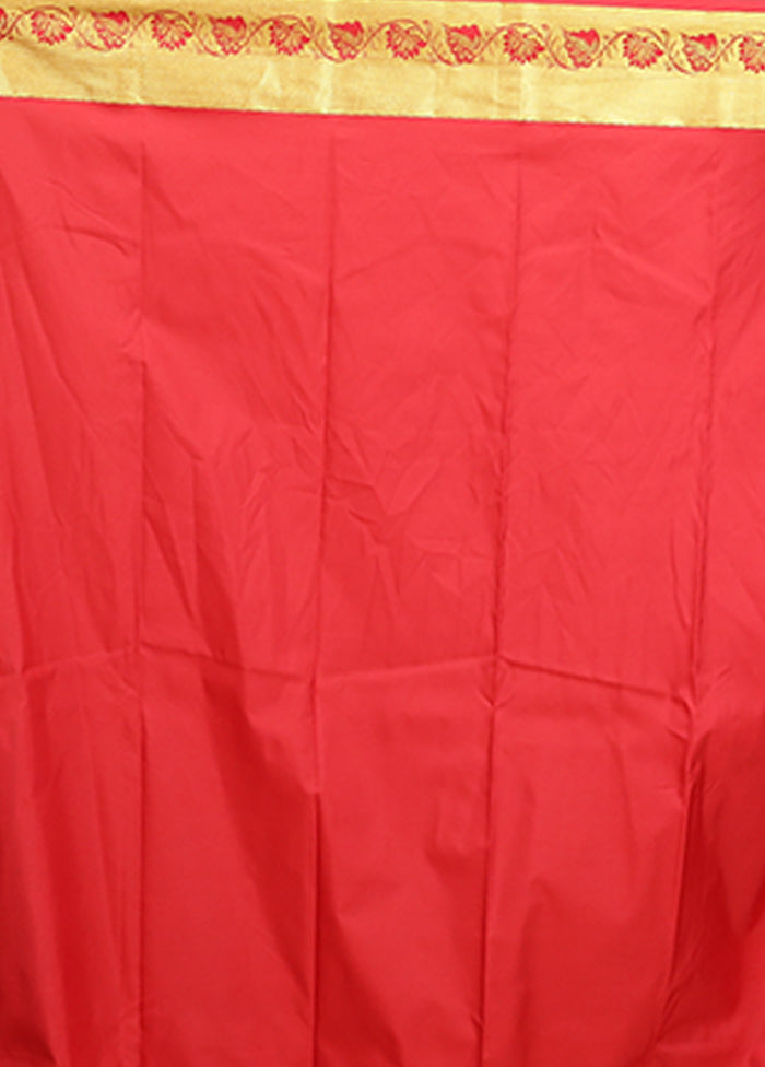 Green Kanjivaram Silk Saree With Blouse Piece