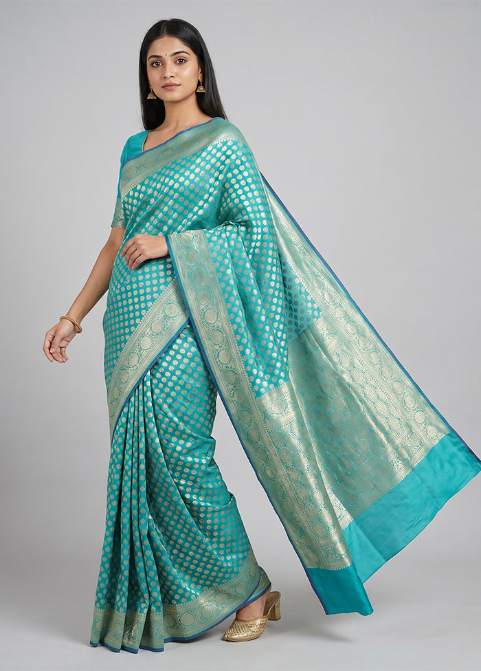 Green Uppada Silk Saree With Blouse Piece