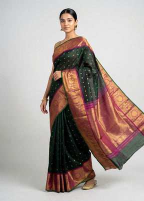 Black Gadwal Pure Silk Saree Without Blouse Piece