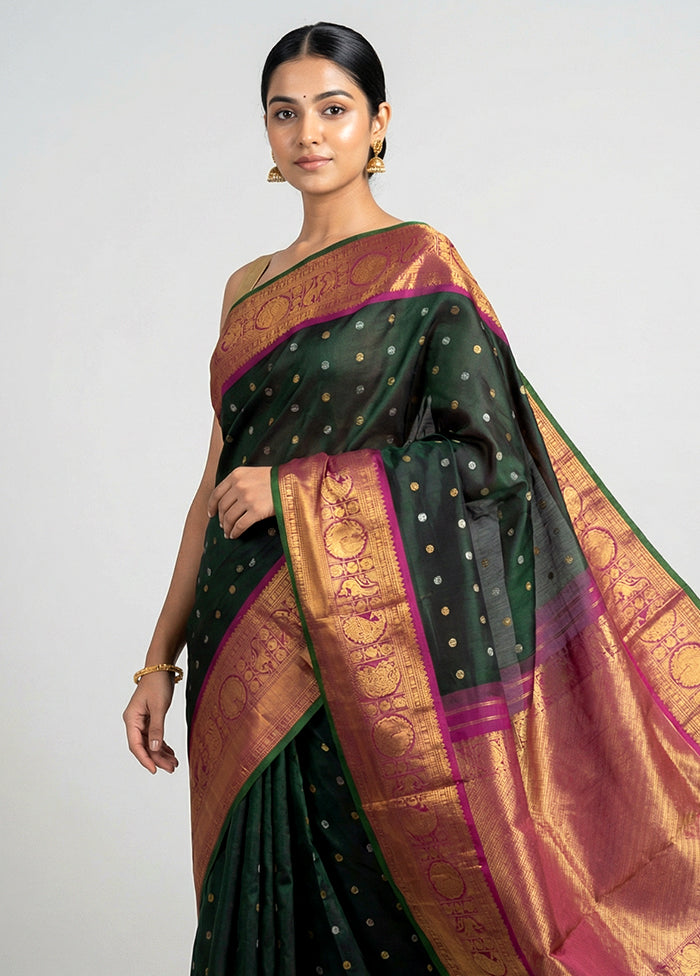 Black Gadwal Pure Silk Saree Without Blouse Piece