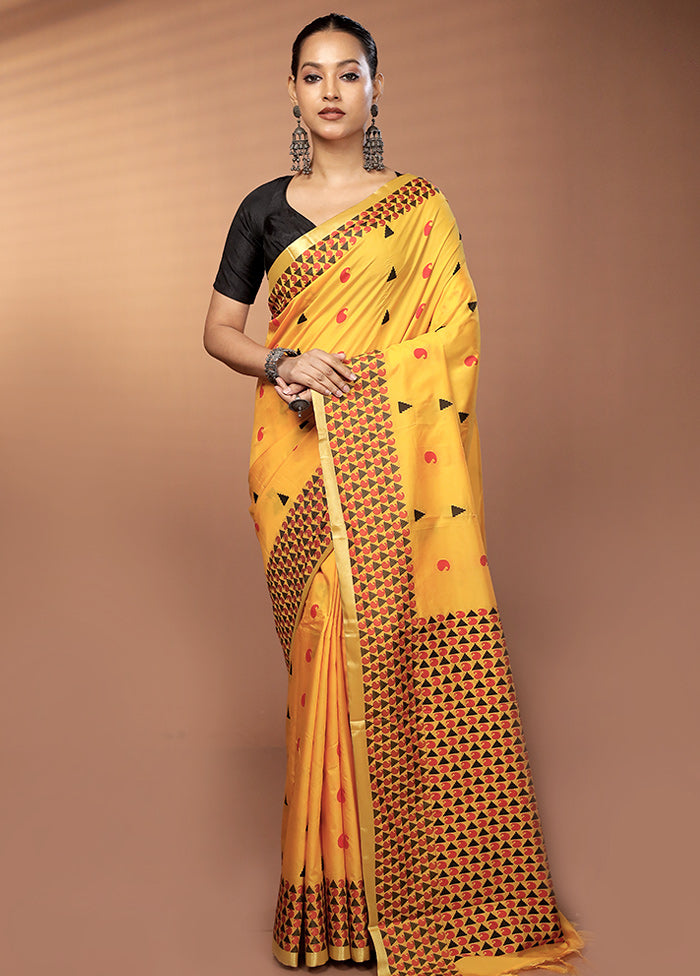 Yellow Kanjivaram Silk Saree With Blouse Piece