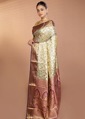 Gold Kanjivaram Silk Saree With Blouse Piece