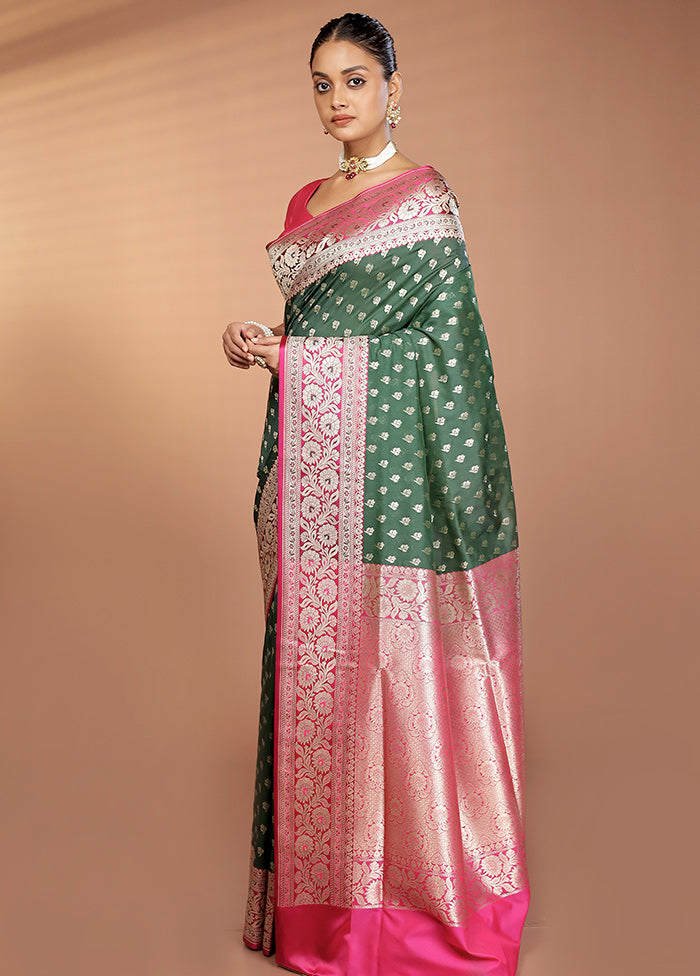 Green Uppada Silk Saree With Blouse Piece