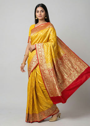 Yellow Handloom Banarasi Pure Silk Saree With Blouse Piece