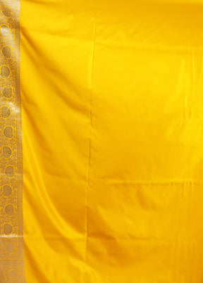 Yellow Banarasi Silk Saree With Blouse Piece