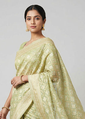 Green Pure Cotton Saree With Blouse Piece