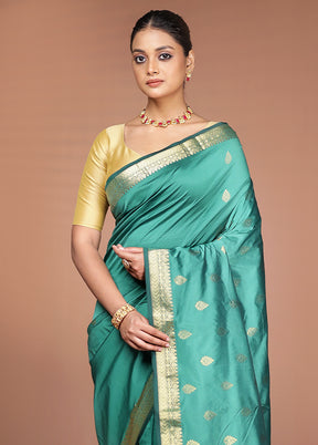 Green Kanjivaram Silk Saree With Blouse Piece