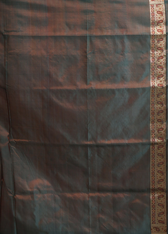 Green Handloom Tanchoi Pure Silk Saree With Blouse Piece