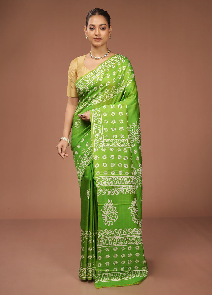 Green Printed Silk Saree Without Blouse Piece