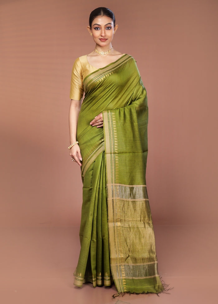 Green Handloom Tussar Pure Silk Saree With Blouse Piece