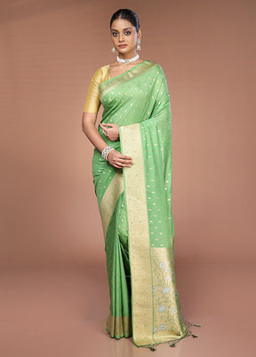 Green Georgette Saree With Blouse Piece